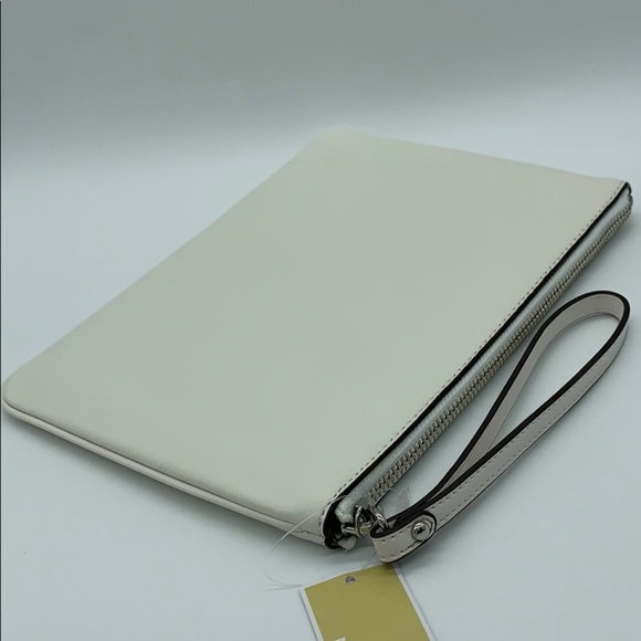 MICHAEL KORS FULTON SPORT XL ZIP CLUTCH WRISTLET - Picture 9 of 16